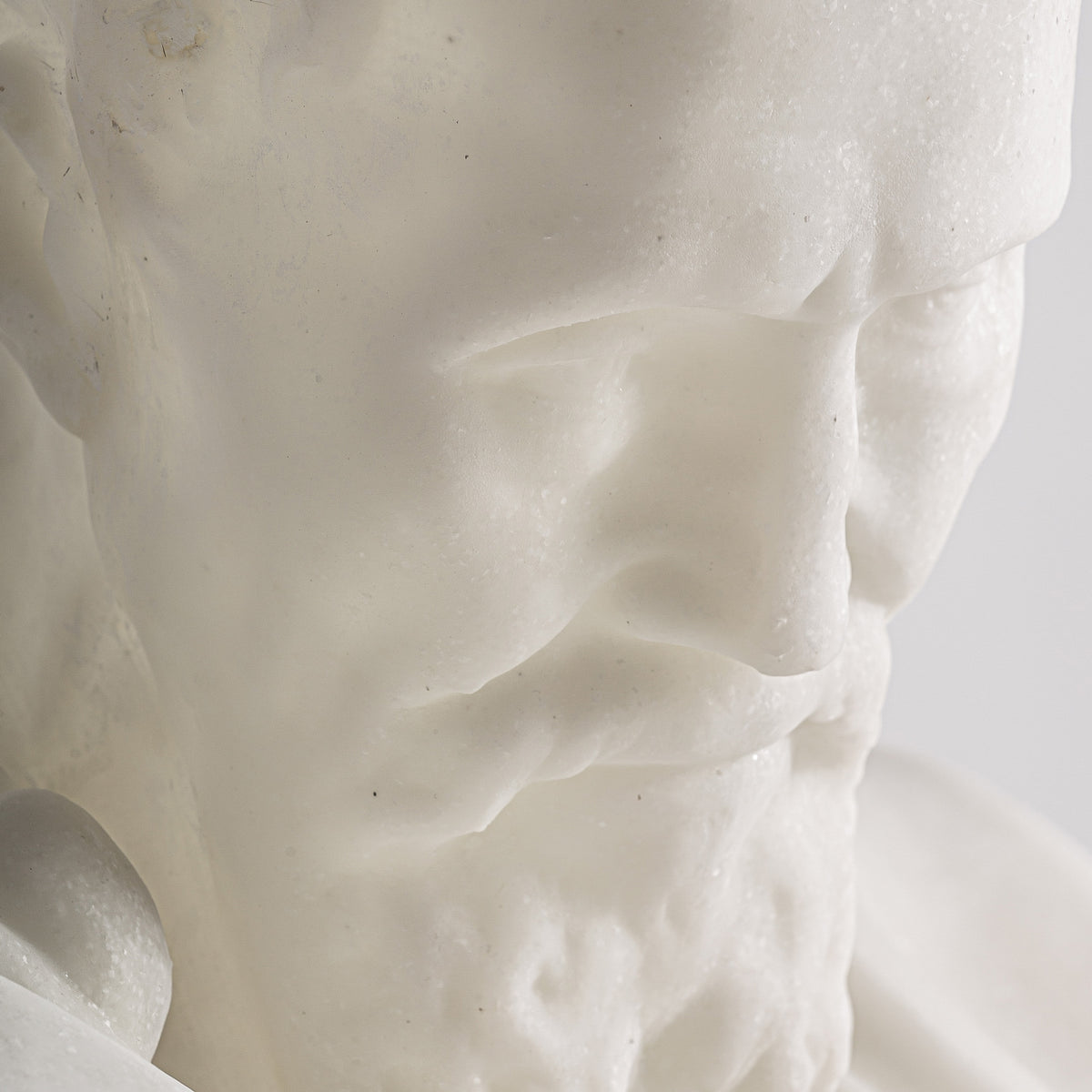 BUSTO MADGE