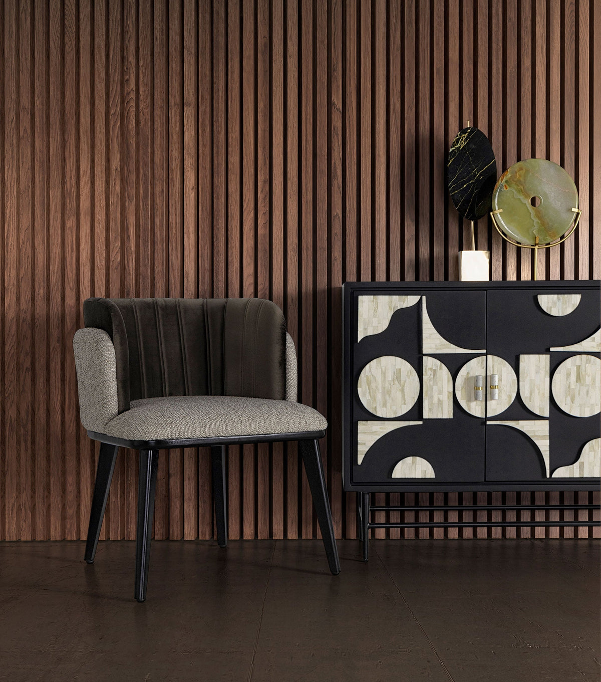 CHAISE LABEGE