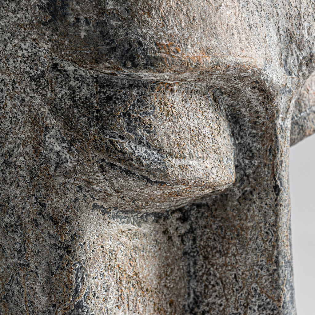 ESCULTURA KHALID