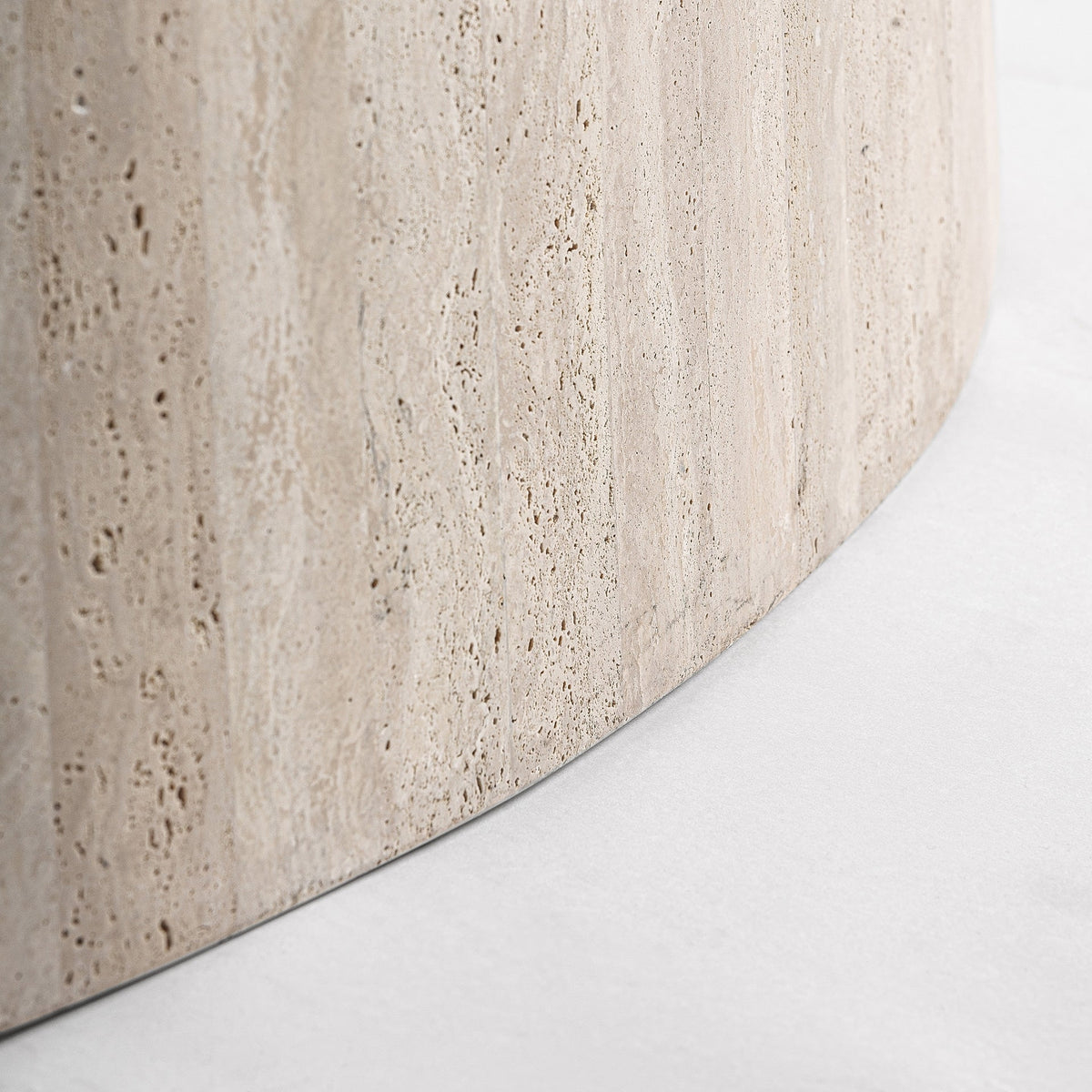 MESA COMEDOR THIENNES