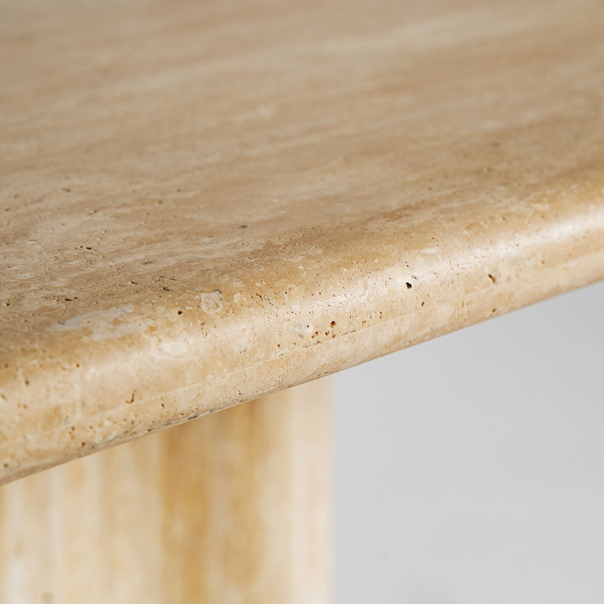 MESA COMEDOR THIENNES